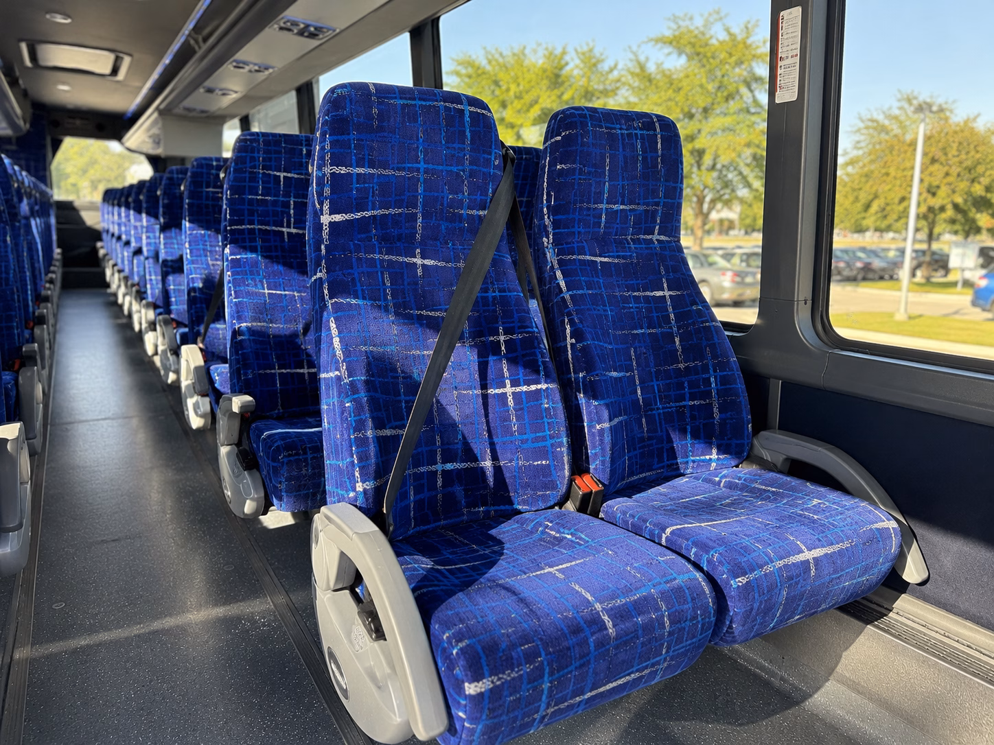 choosing the right bus for a southwest lincoln or rural venue wedding