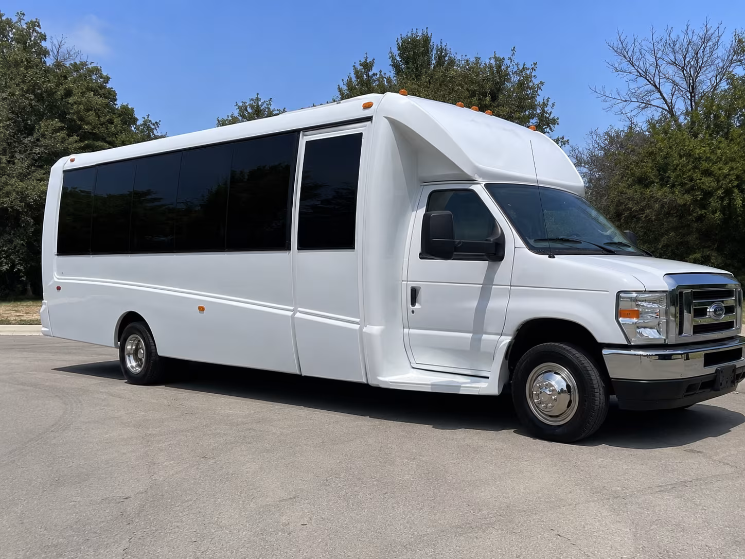 lincoln concert party bus rental
