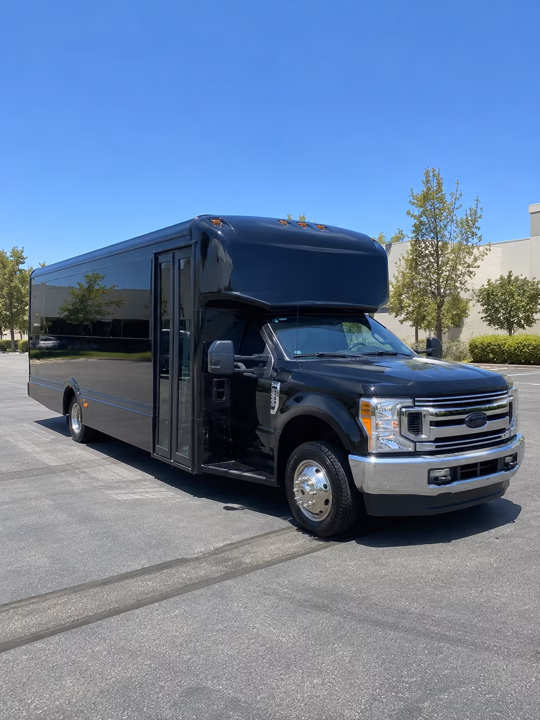 lincoln new years eve party bus rental