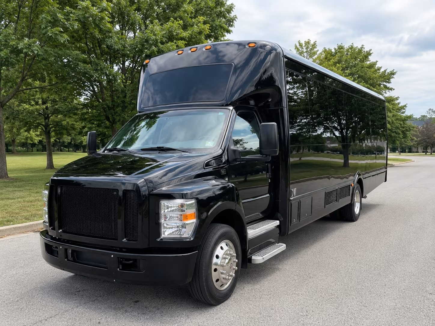 lincoln prom party bus rental